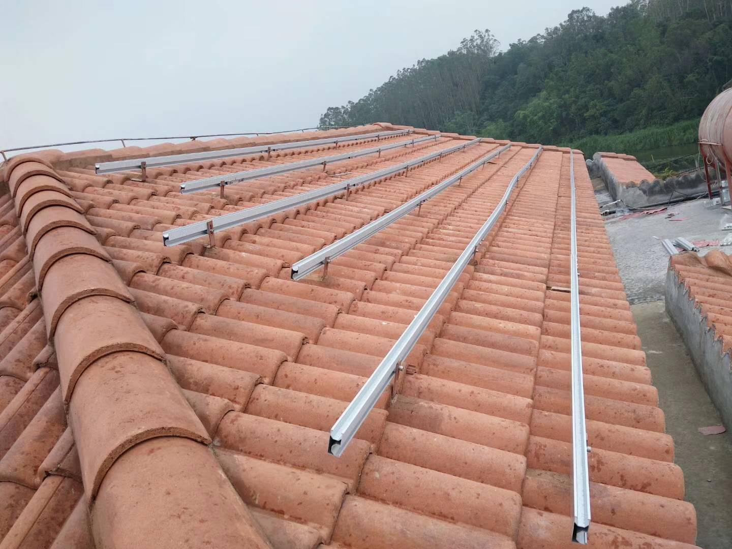 Tile roof mounting system