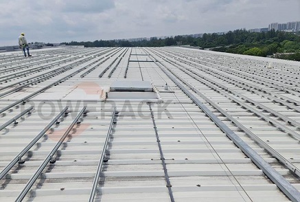 Măsuri structurale de protecție împotriva vântului pentru sistemul fotovoltaic de susținere a acoperișului metalic