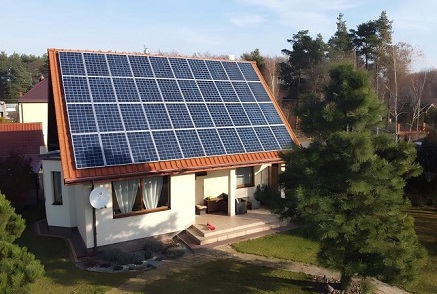 Avantajele și limitele suporturilor cu contragreutate, fixare prin perforare și hibride