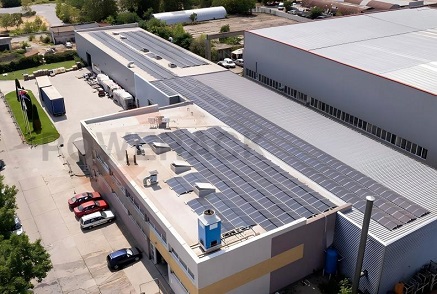 Sistem solar balastat Powerack de 375 kW în Ungaria