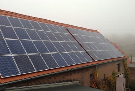 Suport reglabil vs. suport fix: care generează mai multă electricitate?